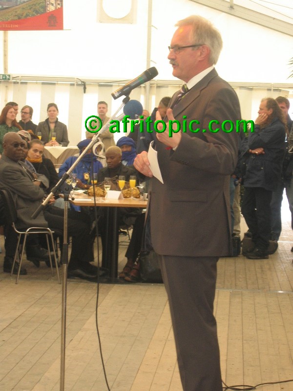 ../Images/afw2006c 159.jpg